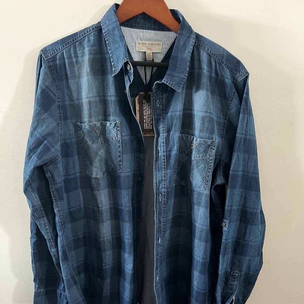 Triple five soul NYC button down new with tags XL